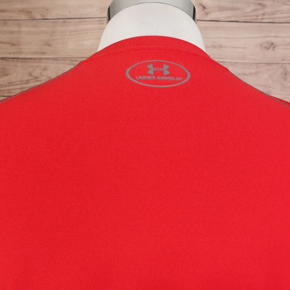 UNDER ARMOUR ALL SEASON GEAR FITTED RED LONG SLEEVE ATHLETIC TSHIRT SIZE L LARGE